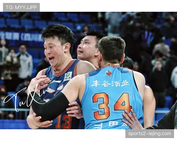 四川队左朕年景菡一难挑大梁 莫科执教能力受质疑 四川队左朕年景菡一难挑大梁 莫科执教能力受质疑